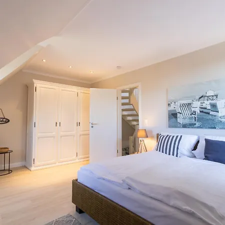 Holiday home Doppelhaushaelfte Diek Twilling 2